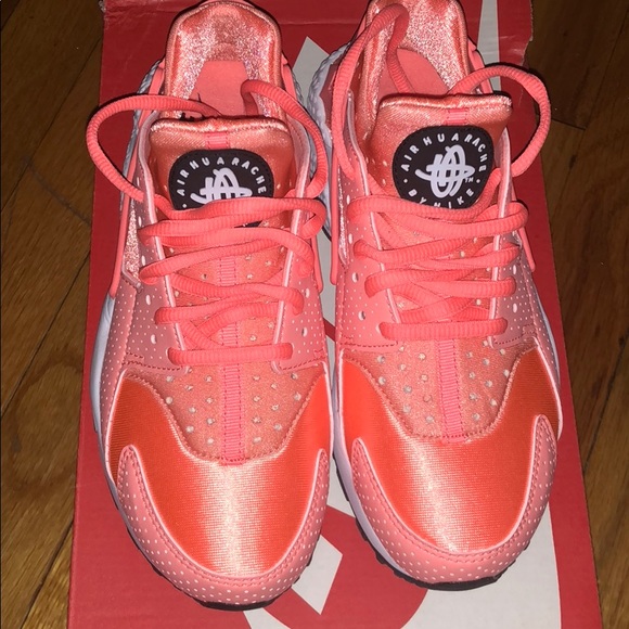 Nike huarache atomic pink woman’s size